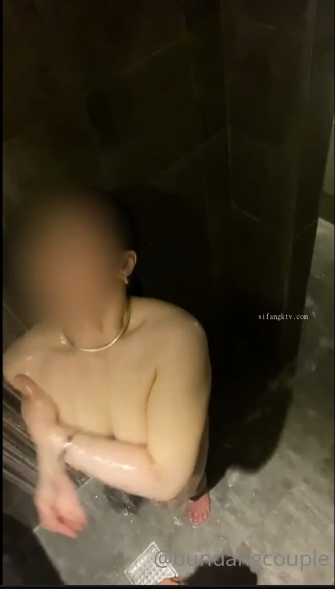 津渝视频完整版在哪看哔哩哔哩人妻的快乐！她什么都懂！她什么都会！【完整版23分钟已上传下面】